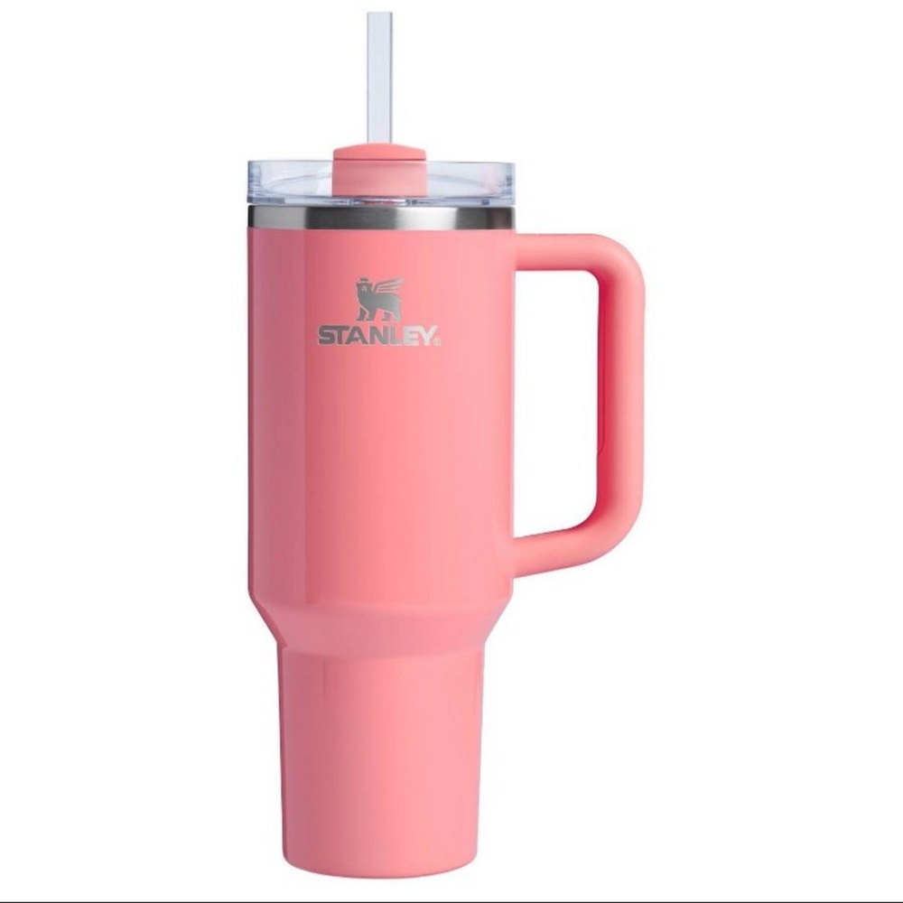 40-ounce Stanley & e.l.f. Quencher H2.0 FlowState Tumbler - Coral fixation
